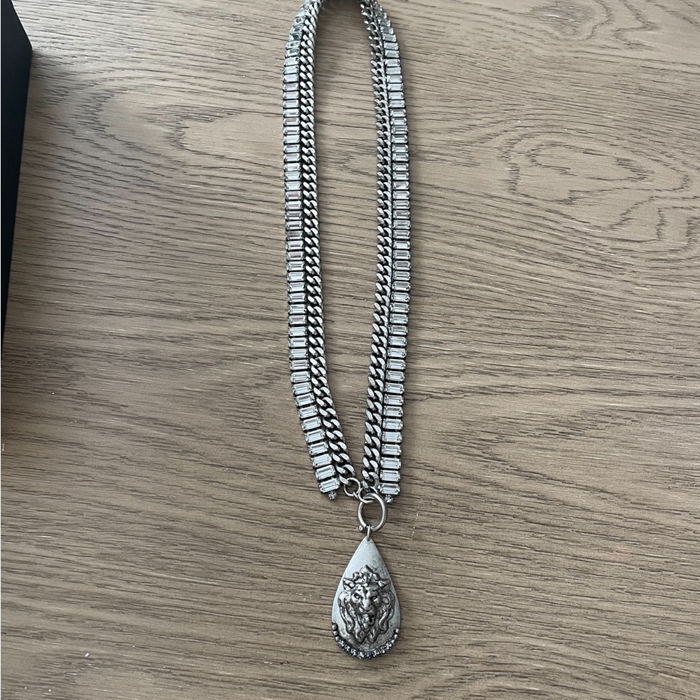 Dylanlex holden necklace